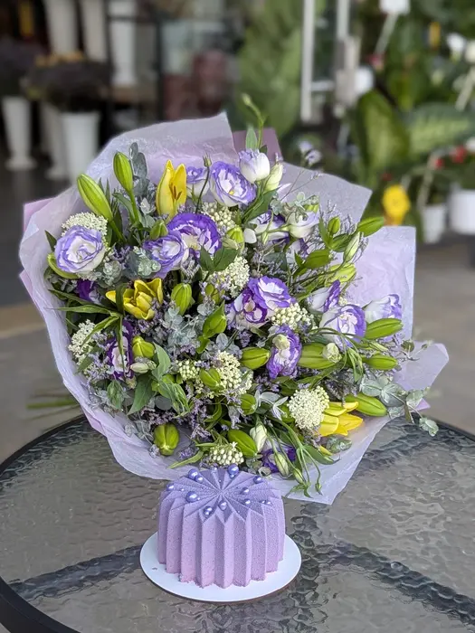 סט לבנדר - זר פרחים ועוגת מוס