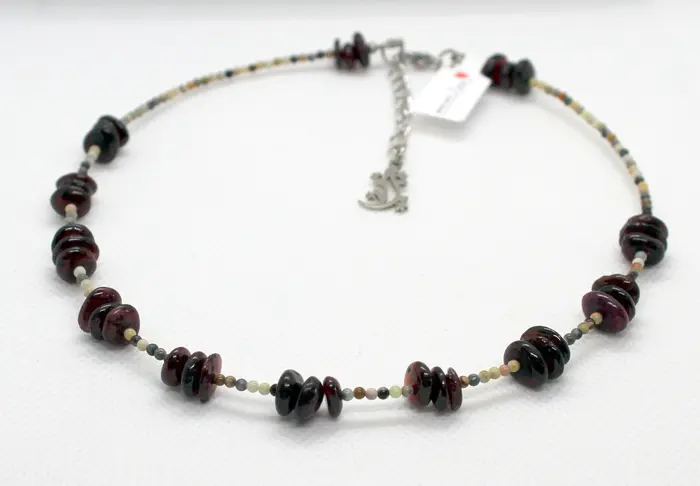 11 - שרשרת מישפה וגארנט