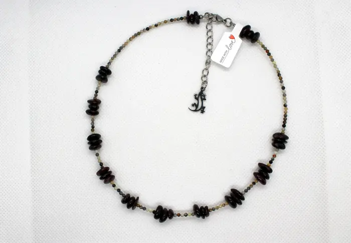 11 - שרשרת מישפה וגארנט