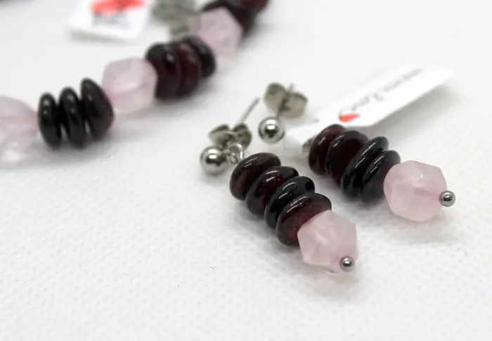 סט מגארנט וקווארץ