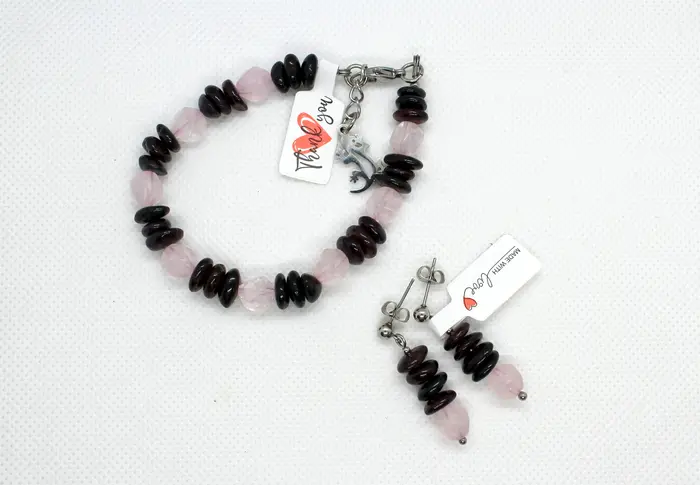 סט מגארנט וקווארץ