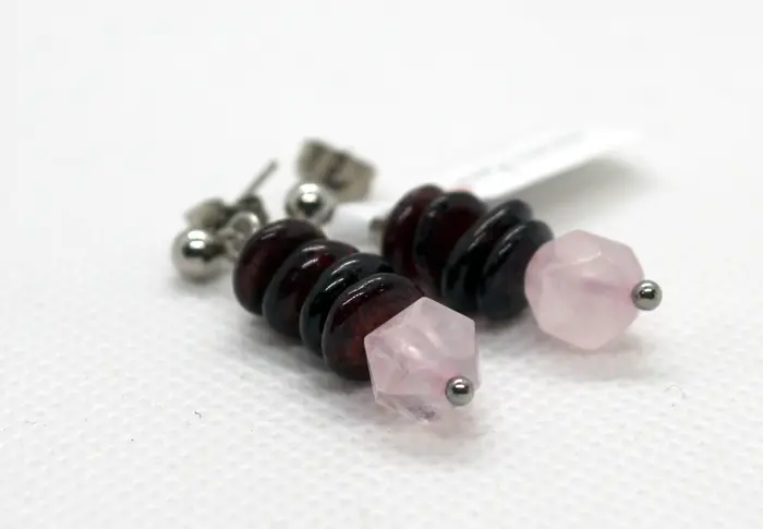 סט מגארנט וקווארץ