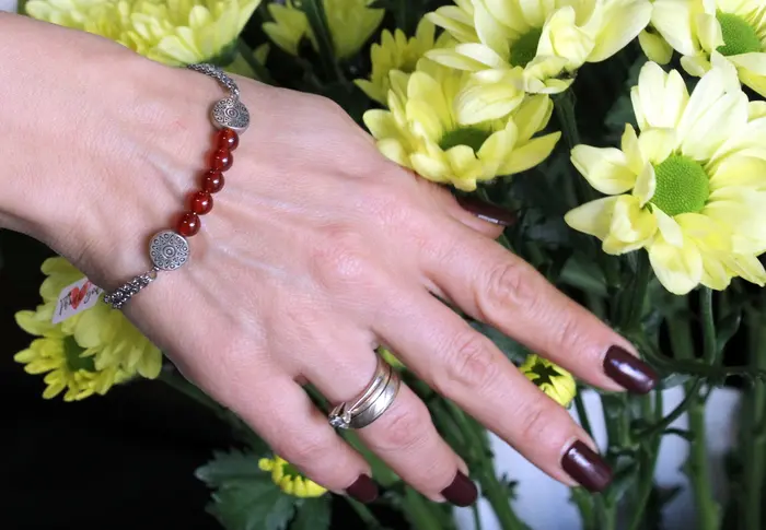 87 - צמיד מקרנליאן ואבני כסף עתיק