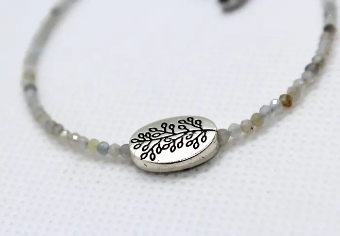 34 - צמיד מלברדוריט ואבני כסף עתיק