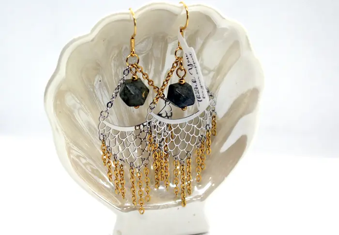 7 - עגילים מלברדוריט בשילוב ציפוי זהב