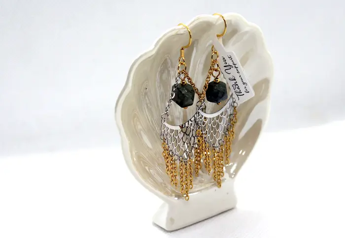 7 - עגילים מלברדוריט בשילוב ציפוי זהב